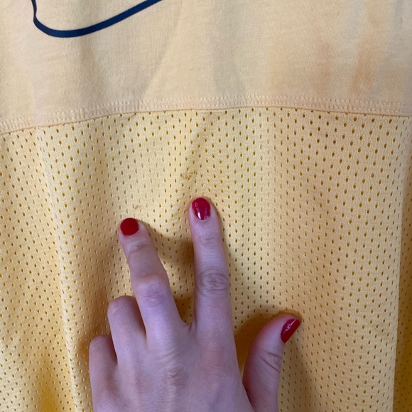 Nike Mesh Active Top - Picture 2 of 3